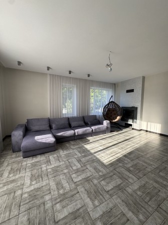 Продаж будинку з новим ремонтом - фото 1