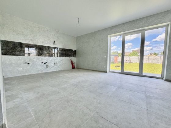 Будинок з ремонтом на 5 сотка в житловому масиві Бориспіль