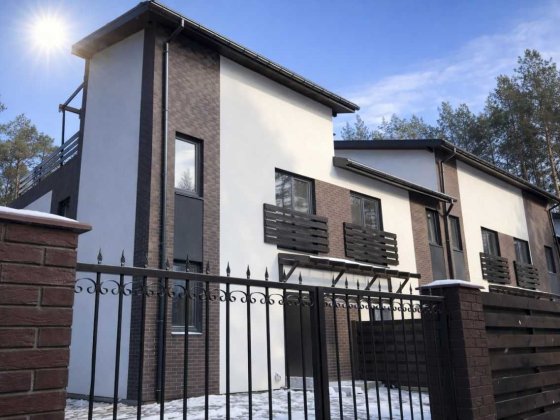 Таунхаус з терасою, газове опалення, велика ділянка! Буча