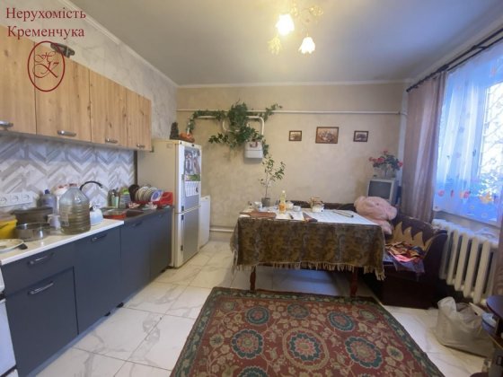 Просторий будинок біля річки/ передмістя/СЕРТИФІКАТ Кременчук