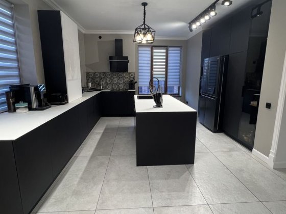 Продам будинок в центрі міста вулиця Дунайська . Кривой Рог