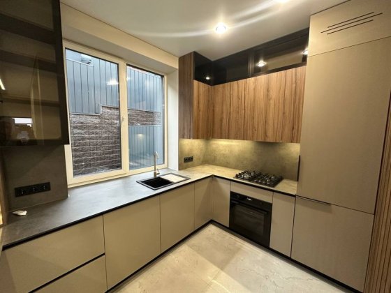 Шикарний таунхаус з ремонтом в центрі Ірпінь. Ирпень