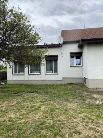 Будинок Мрії на правому березі міста - фото 1