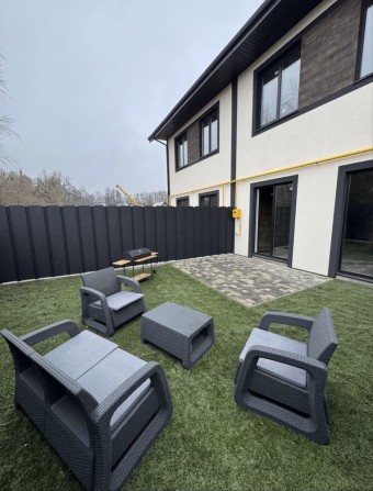 Таунхауси в котеджному містечку в Бучі - фото 1