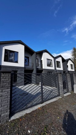 Таун в Бучі. Вся комплектація. 2% податки. Сертифікат, Постанова. - фото 1