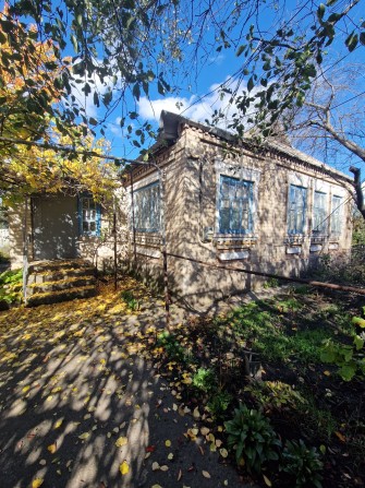 Продам просторий будинок, район Дружба! - фото 1