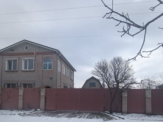 Продам двоповерховий будинок довгинцівський р-н Кривой Рог