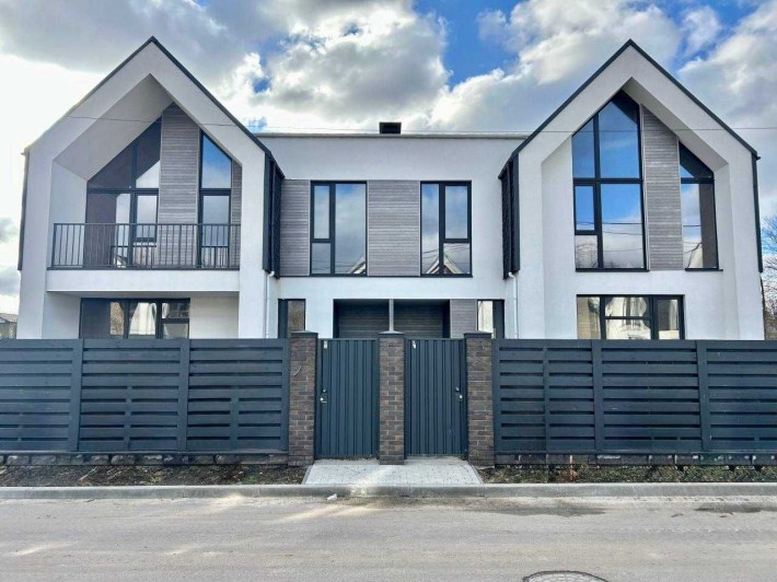 Будинок 144 м2 на  4 сотках землі, з газом, камін - фото 1