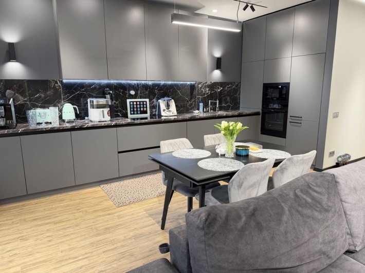 Дуплекс з красивим ремонтом! Укомплектований меблями і технікою - фото 1