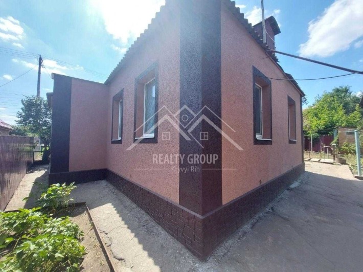 Продаж будинку з господарчими спорудами у ЦМ р-ні ( МОПР ) - фото 1