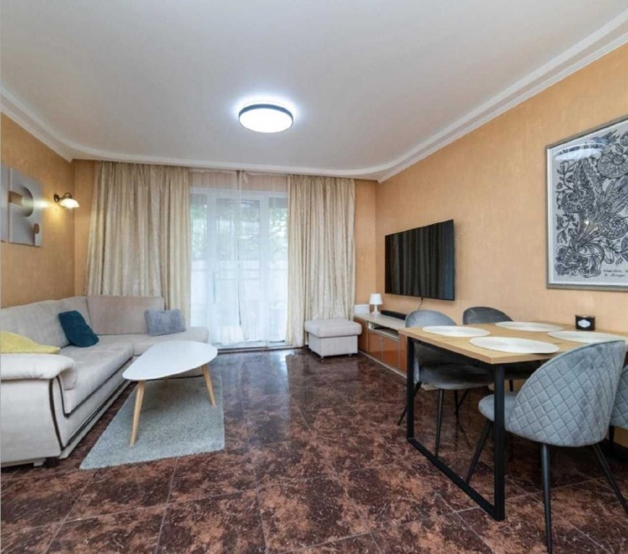 ЦЕНТРАЛЬНИЙ парк! Таунхаус з РЕМОНТОМ по ціні квартири! БЕЗ комісії - фото 1