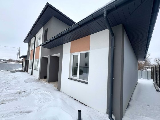 Таунхаус з частковим ремонтом, вул. Молодіжна Ирпень