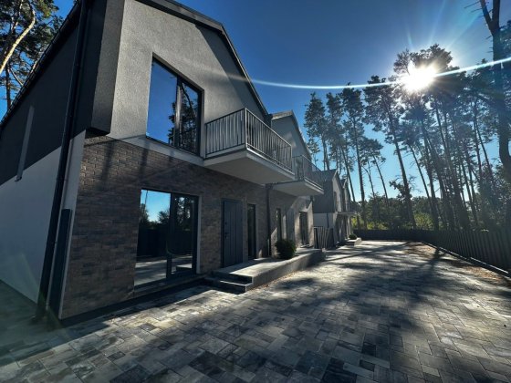 Серед сосен, в мальовничому місці Дуплекс для родини. Буча