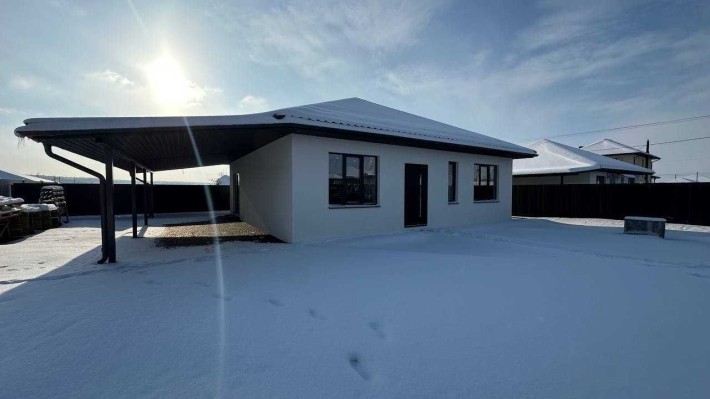 Продається сучасний будинок з терасою - фото 1