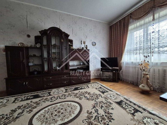 Продаж будинку для великої родини біля 44 кварталу (еВідновлення) - фото 1