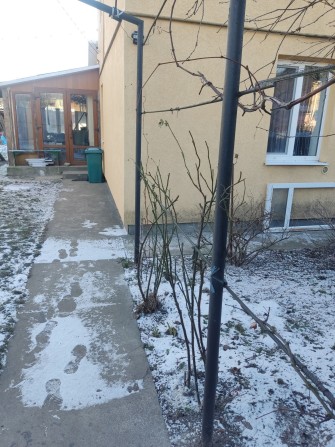 Продам 1,4 будинка - фото 1