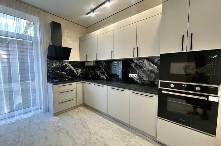 Таунхаус з ремонтом у Центральній частині Бучі! єОселя, Держ.програми - фото 1