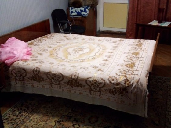 Здам кімнату для жінки вул. Прирічна, м,,Мінська,, Киев