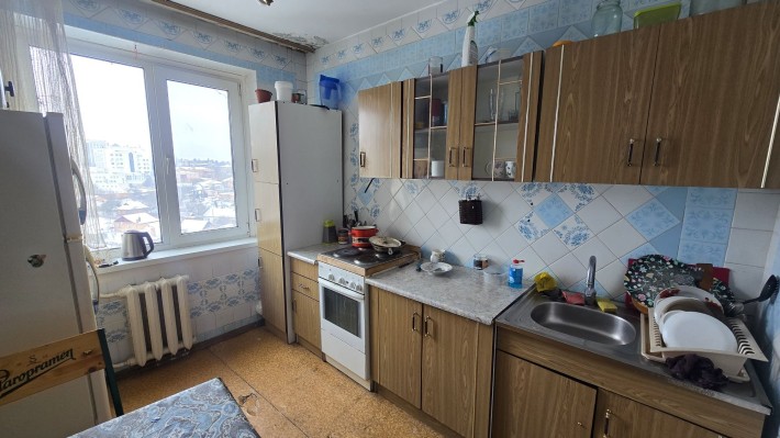 Кімната для хлопця в кв без господарів. Урожай.4500 і все! - фото 1