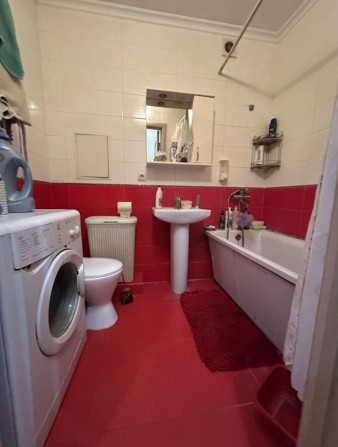 Сдається кімната у приватному будинку , другий поверх. - фото 1