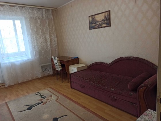 Сдам комнату в кватире- без хозяйина, ст м Позняки, ул Драгоманова. Киев