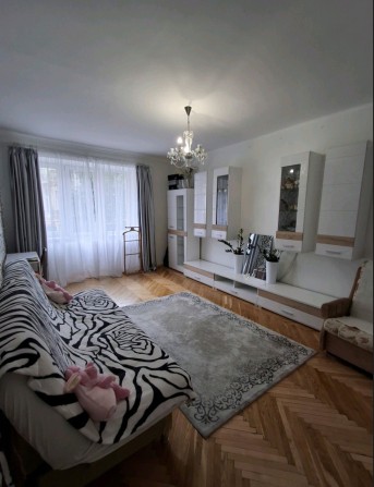 Оренда кімнати 8 000тис. + комунальні вул. Київська - фото 1