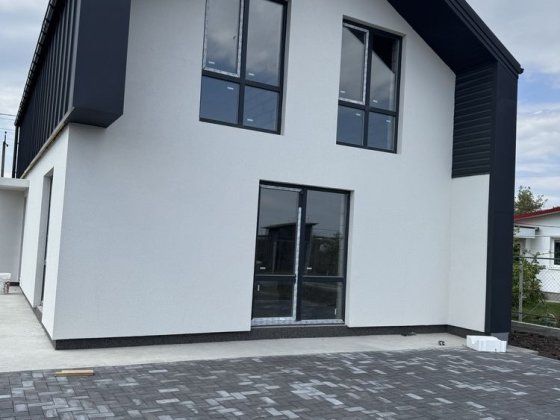 Продаж сучасного будинку Фурси