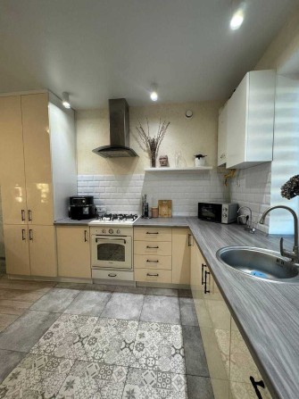 Продаж дуплекса з ремонтом в Хуторку - фото 1