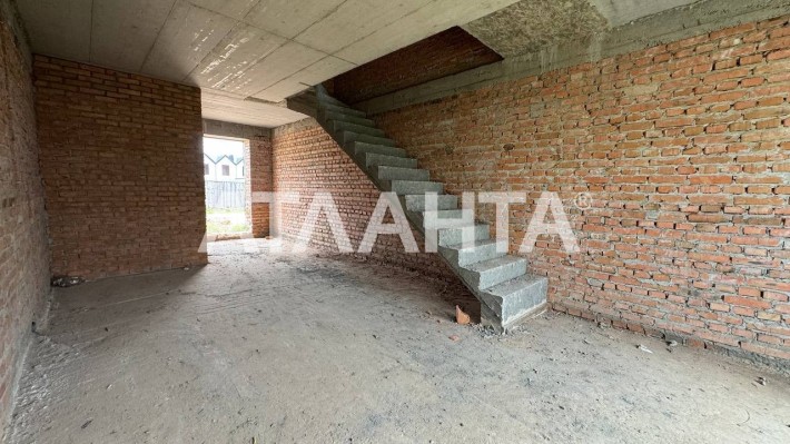 Продаж Танхауса  У Хотові, вигідна ціна. Обухівського району. - фото 1