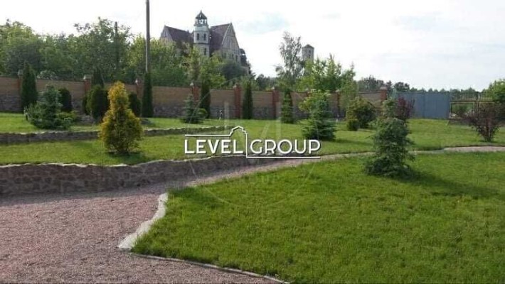 Будинок 303м.кв 28 соток Фастівський район  с. Хлепча Одеська траса - фото 1