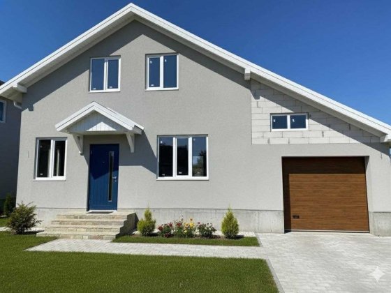 Собственник. Дом Хотов, 160 м², участок 11 соток Хотів