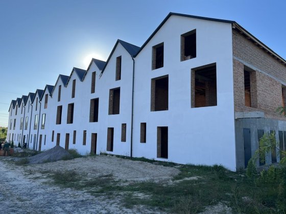 Таунхаус 115 кв.м. в затишному місці Хотів