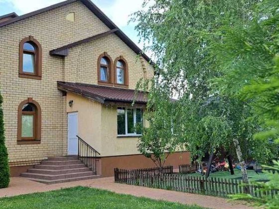 Затишний будинок 280 кв. м. + 8 соток --> с. Чайки, 5 км. від Києва Чайки