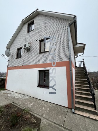 Готовий будинок в гарній локації - фото 1