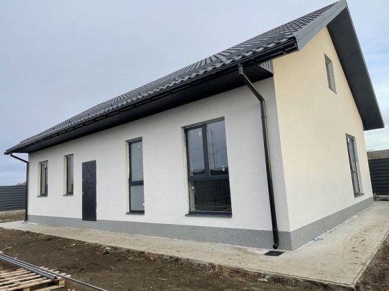 Продам будинок у Шкарівці . Новобудова Шкаровка