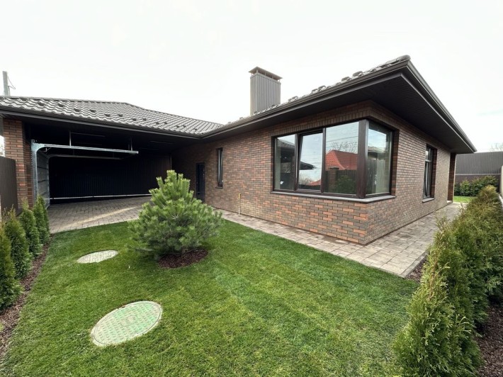 Одноповерховий будинок134м2,+автонавіс на два авто+тераса 11м2 - фото 1