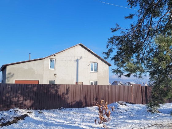 Шпитьки с. До Києва 22 км, по Житомирській трасі. Шпитьки