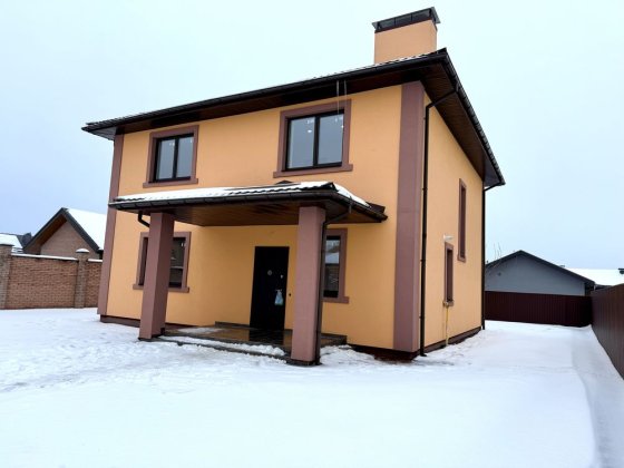 Продам двоповерховий будинок з ремонтом і бомбосховищем в Білогородці Шевченкове