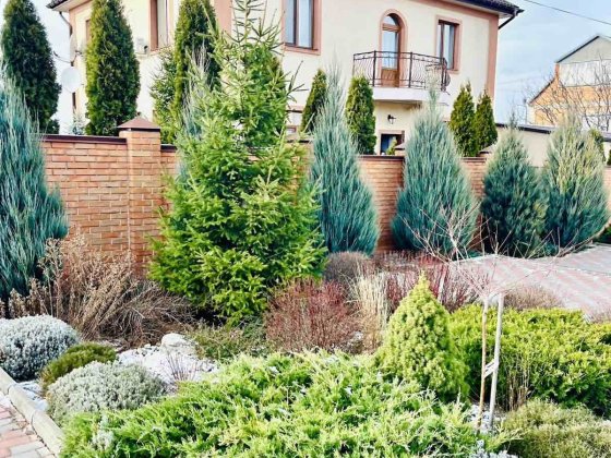 Продам чарівний двоповерховий будинок. Підгайці.