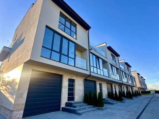 Будинок у котеджному комплексі Сокольники