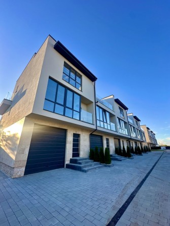 Будинок у котеджному комплексі - фото 1