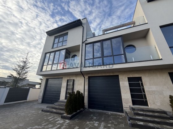 Продаж котеджу, Сокільники (поруч КМ Riviera) Сокольники