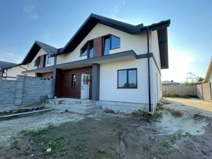 Продаж частини дуплекса у Винниках, площею 135 м2 - фото 1