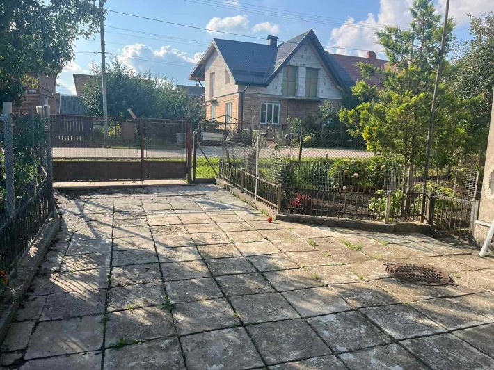 Продаж пів особняку в м.Винниках - фото 1