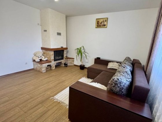 Продаж окремостоячого будинку з ремонтом поблизу Львова Солонка