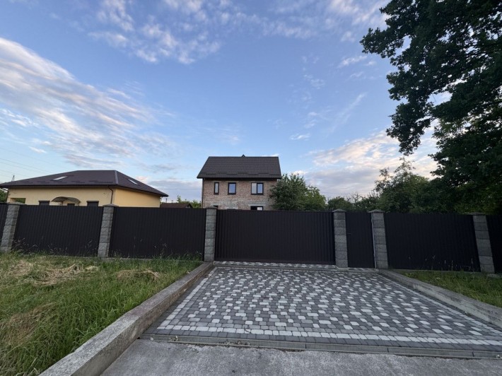 Продаж 4-кім. будинку у Солонці - фото 1