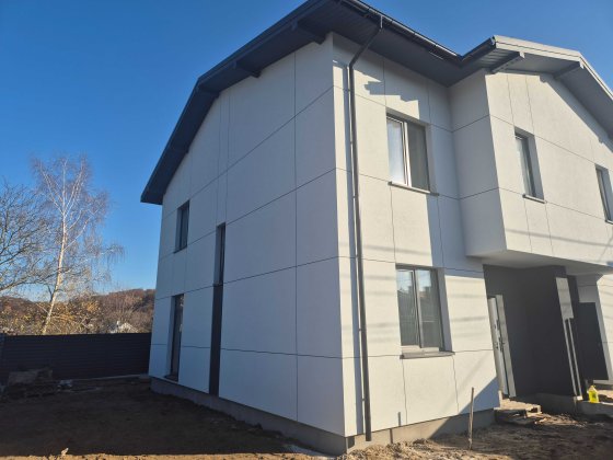 Котедж Брюховичі- Бірки, топ локація, поряд ліс Брюховичі