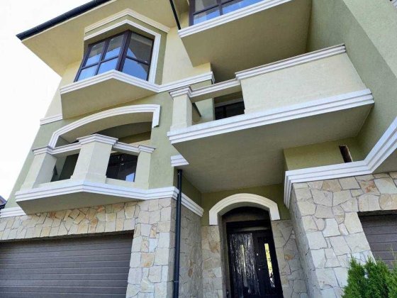 ПРОДАЖ котеджу з видом на озеро | Брюховичі, вул. Курортна Брюховичи