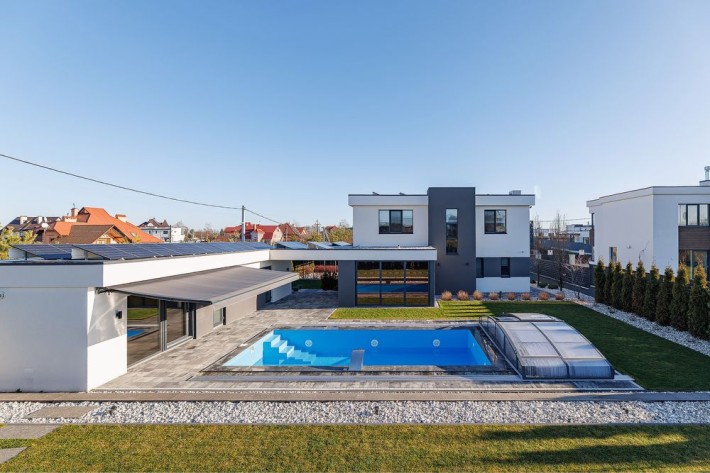 Сучасний будинок з басейном в Сокільниках - фото 1