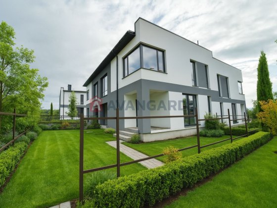 Котедж у Солонці | 5 км до Львова | Green Hills Солонка